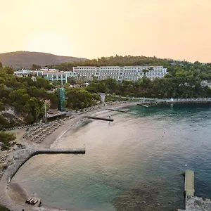 Курортный комплекс Pine Bay, Кушадасы