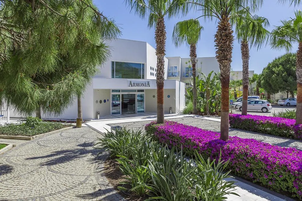 Armonia Holiday Village & Spa Bodrum 5*, Turgutreis Törökország